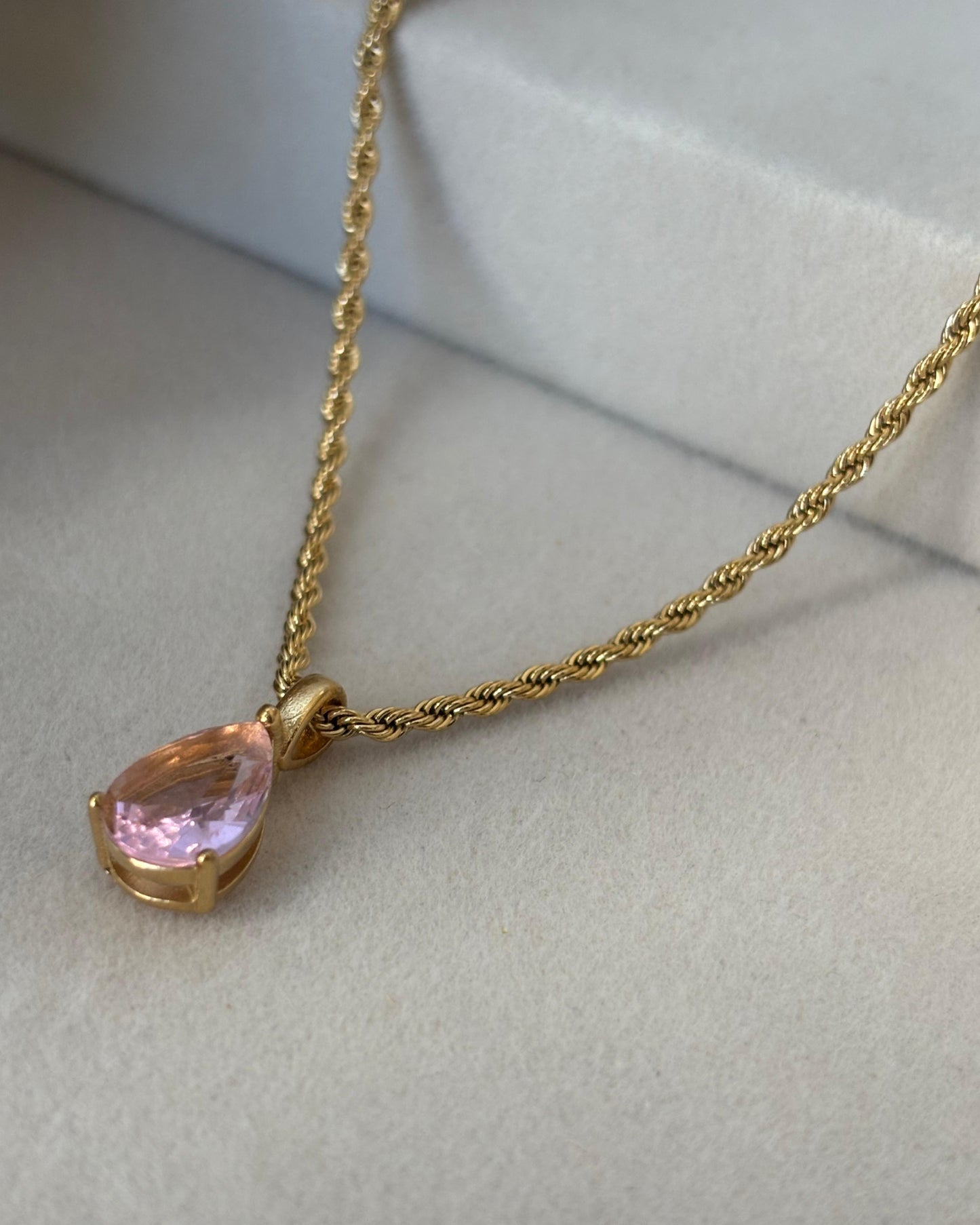 Collar Chakra Amor