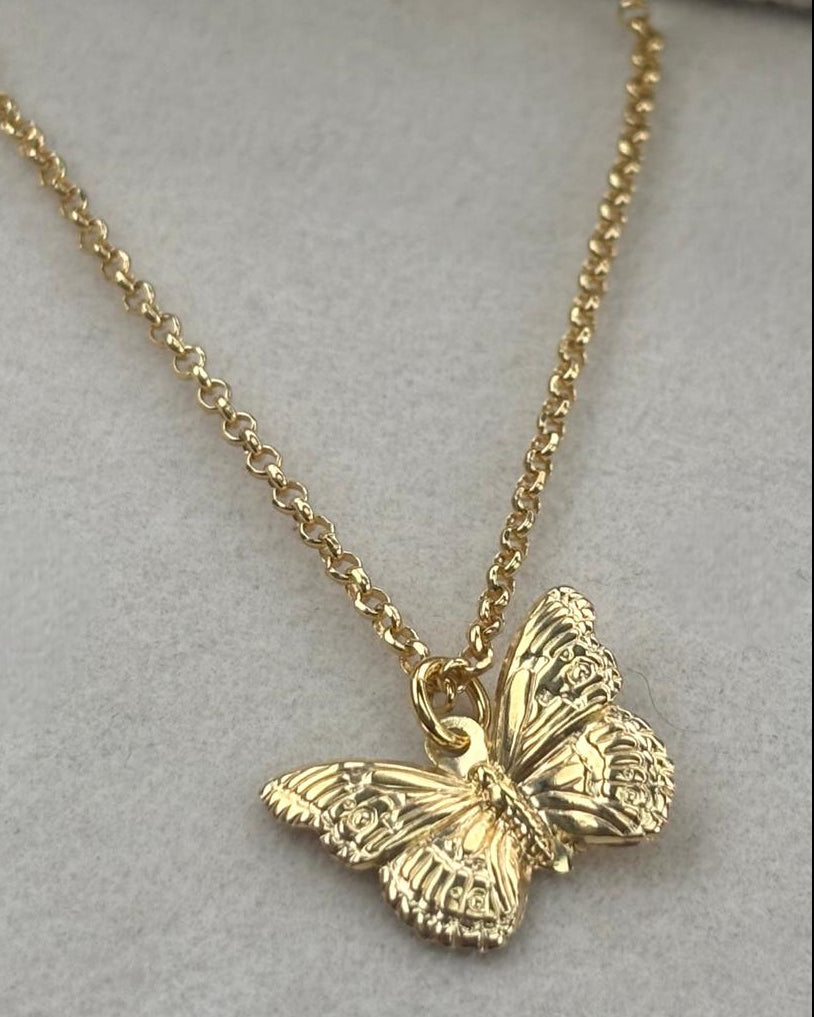 Collar Butterfly