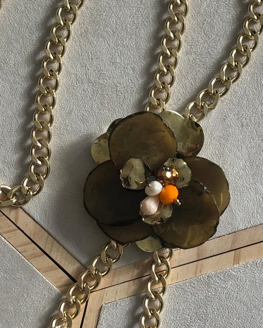 Collar Pétalo